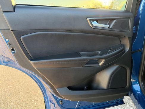 Used 2023 Ford Edge SE image 24
