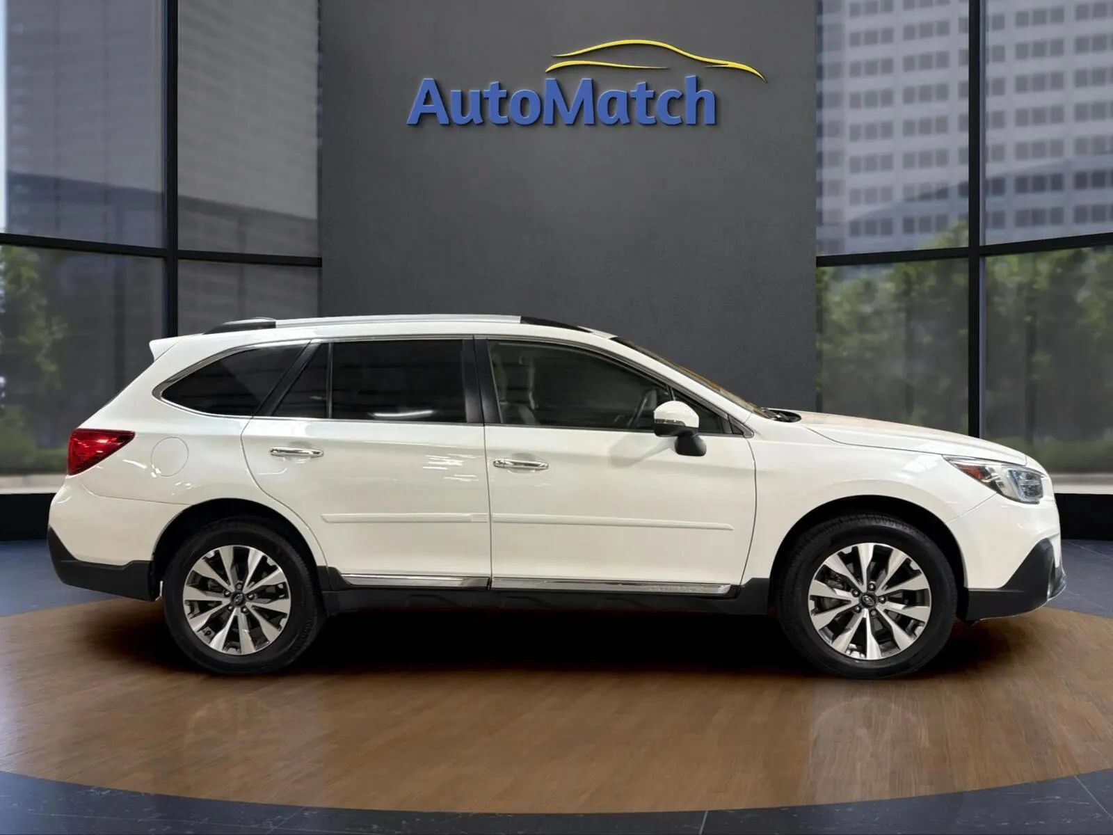 Used 2018 Subaru Outback 3.6R Touring w/ Popular Package #3 AWD/4WD image 12
