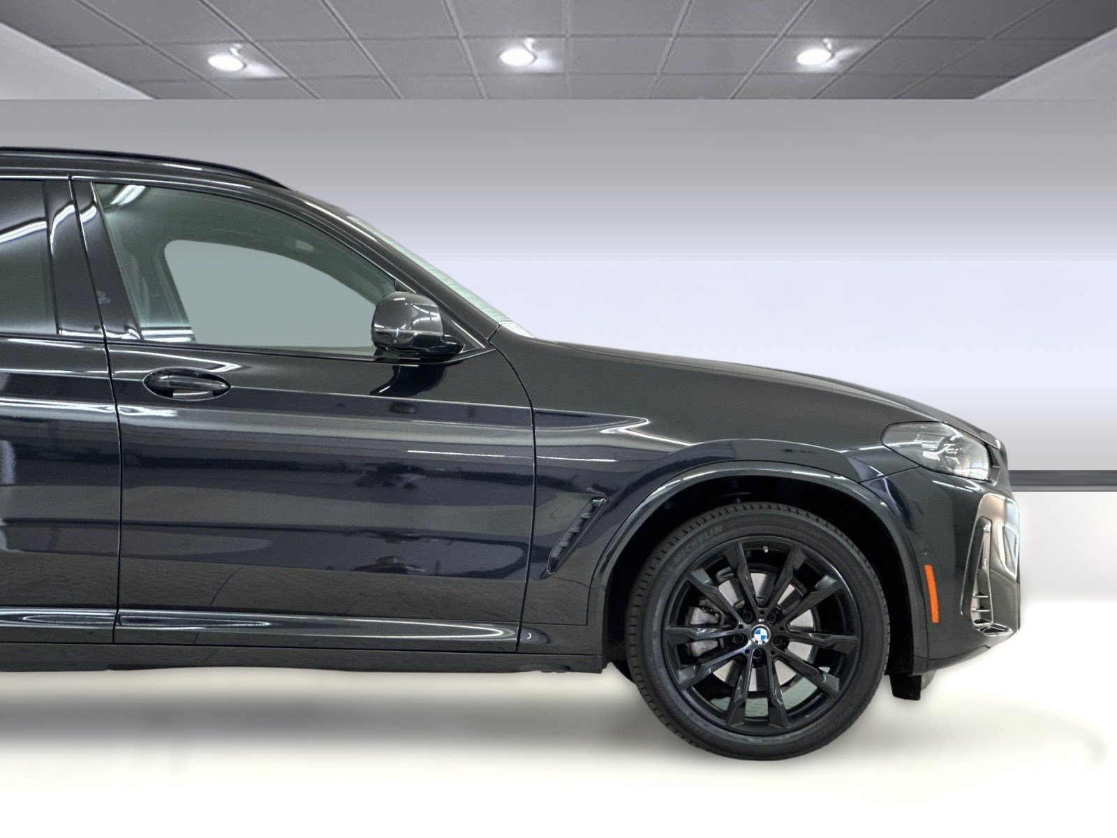 Used 2024 BMW X3 sDrive30i w/ M Sport Package RWD image 37