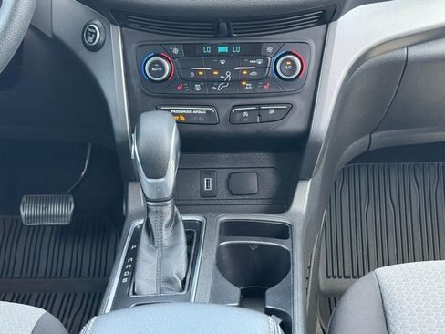 Used 2019 Ford Escape SE FWD image 14