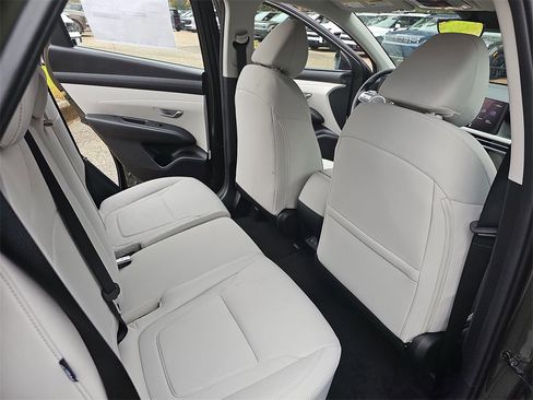 New 2026 Hyundai Tucson SE image 11