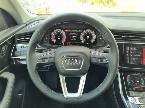 New 2025 Audi Q8 Premium Plus AWD/4WD image 8