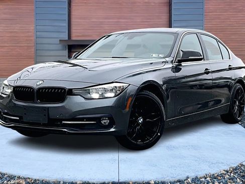 Used 2017 BMW 330i xDrive 330i xDrive Sedan 4D image 11