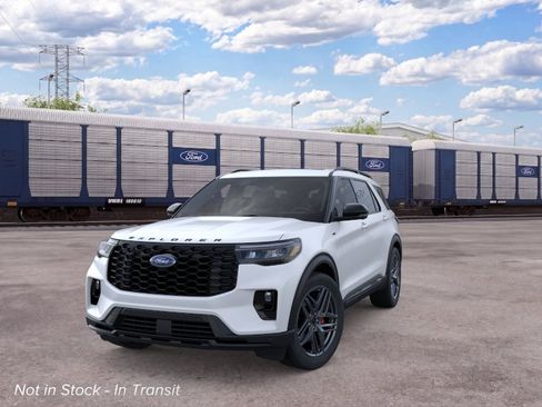 New 2026 Ford Explorer ST-Line w/ ST-Line Street Pack AWD/4WD image 2