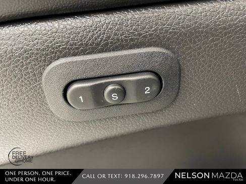 Used 2017 Jeep Grand Cherokee Limited w/ Luxury Group II image 23