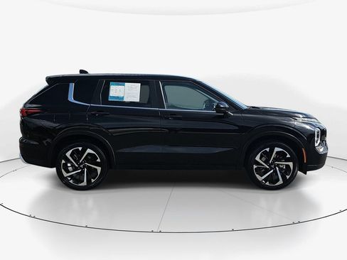Used 2024 Mitsubishi Outlander SE FWD image 5
