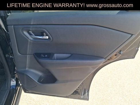 Used 2025 Nissan Rogue SV FWD image 28