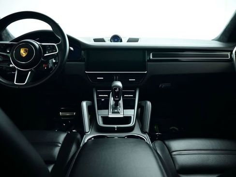 Used 2021 Porsche Cayenne GTS image 37