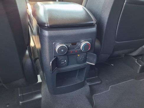 Used 2020 Ford Explorer Limited RWD image 16