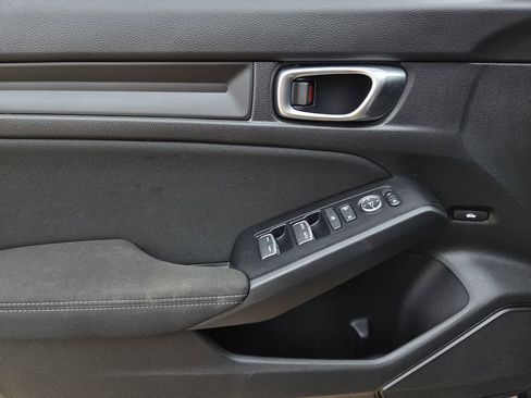 Used 2025 Honda Civic LX image 17