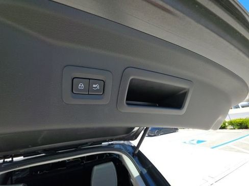 Used 2024 MAZDA CX-90 3.3 Turbo w/ Preferred Plus image 31