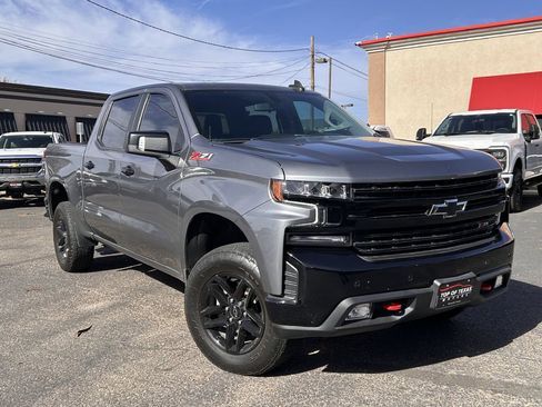 Used 2022 Chevrolet Silverado 1500 LT Trail Boss w/ LT Trail Boss Premium Package image 2