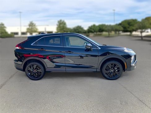 New 2026 Mitsubishi Eclipse Cross LE image 8
