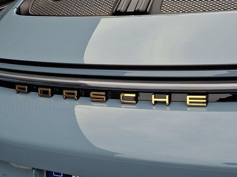 Certified 2024 Porsche 911 GT3 RS RWD image 30