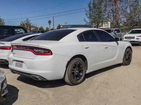 Used 2020 Dodge Charger SXT image 10