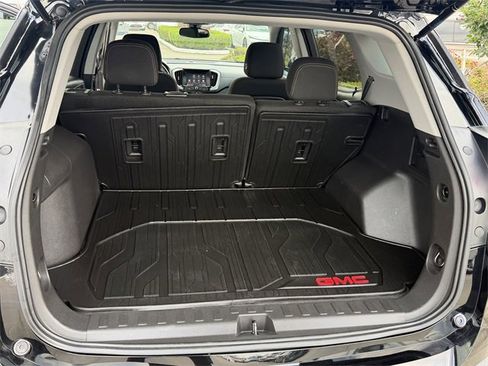 Used 2021 GMC Terrain SLE w/ Driver Convenience Package image 24