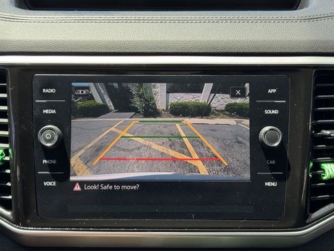 Used 2022 Volkswagen Atlas SE w/ Panoramic Sunroof Package FWD image 27