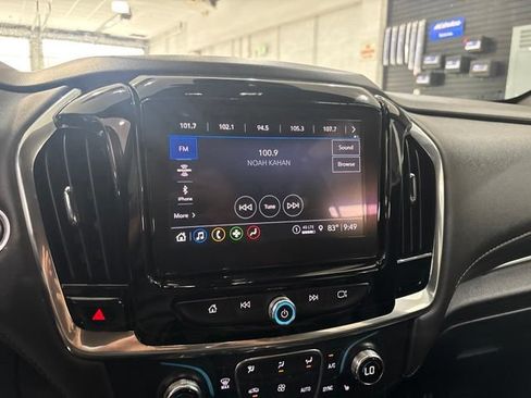 Used 2023 Chevrolet Traverse LT AWD/4WD image 23