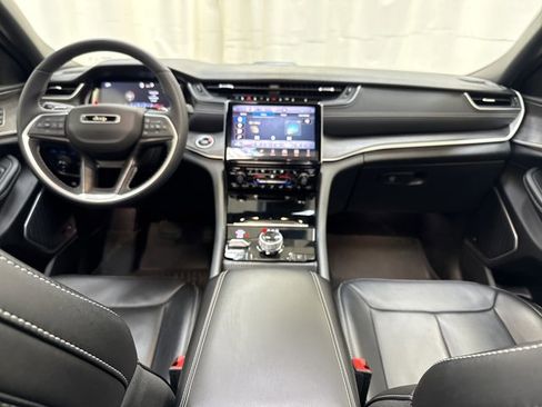 Used 2024 Jeep Grand Cherokee Limited 4xe image 15