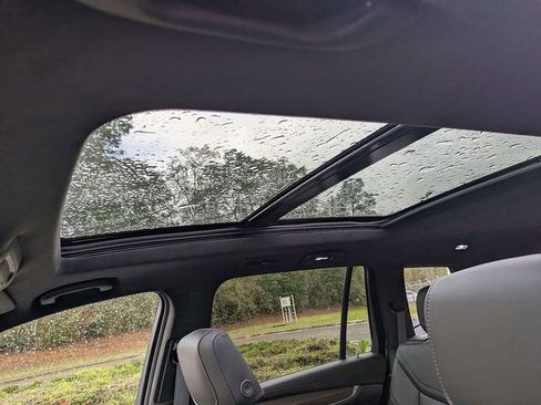 Certified 2025 Cadillac XT6 Premium Luxury w/ Platinum Package image 20