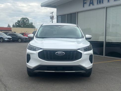 Used 2024 Ford Escape Active w/ Tech Pack #2 AWD/4WD image 2