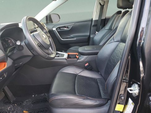 Used 2020 Toyota RAV4 Adventure image 14