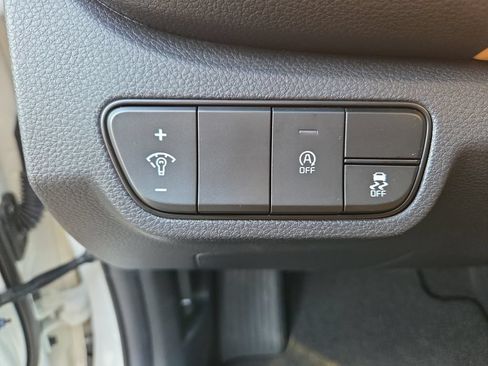 Certified 2026 Kia Seltos EX w/ EX Sunroof Package FWD image 18