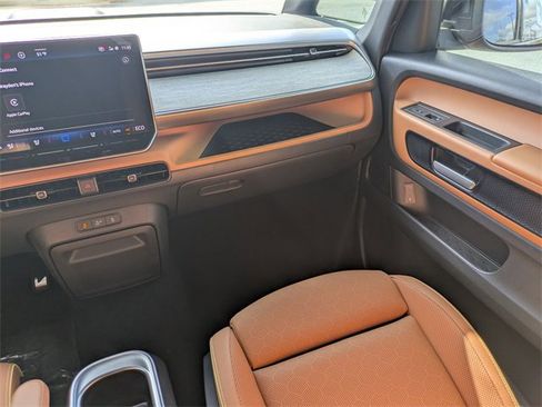 New 2025 Volkswagen ID. Buzz Pro S image 19