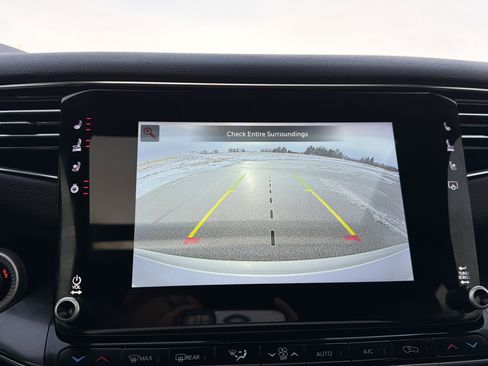 Used 2024 Jeep Wagoneer 4WD w/ Premium Group I image 9