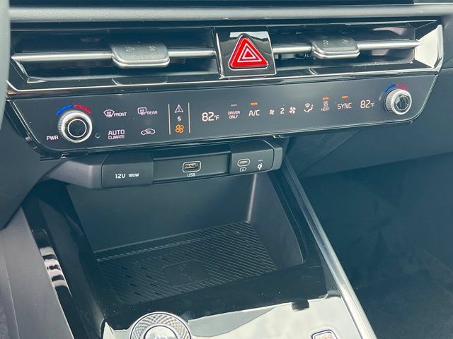 New 2026 Kia Niro Wave w/ Wave Preserve Package FWD image 22