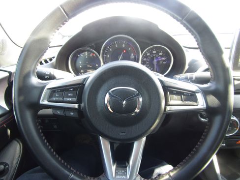 Used 2017 MAZDA MX-5 Miata RF Grand Touring image 20