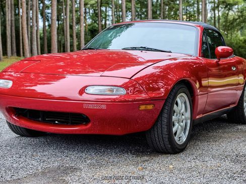 Used 1990 MAZDA MX-5 Miata RWD image 22