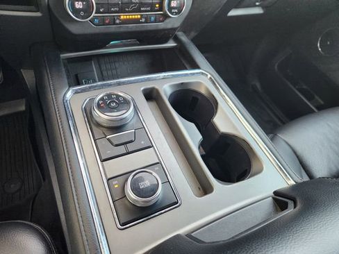 Used 2020 Ford Expedition XLT w/ Equipment Group 202A image 18