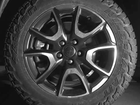 Used 2025 Jeep Compass Trailhawk AWD/4WD image 12