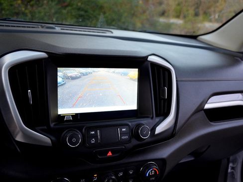 Used 2019 GMC Terrain SLT w/ Preferred Package image 21