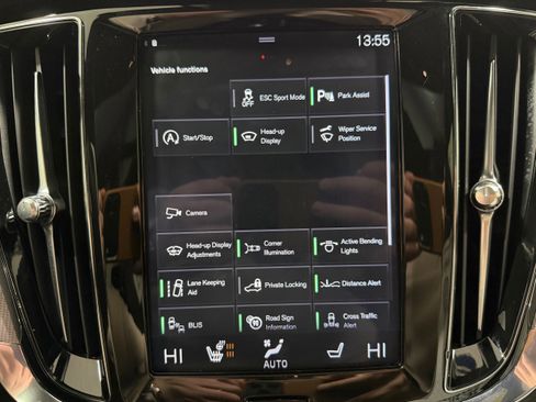 Used 2019 Volvo S60 T6 R-Design image 14