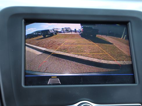 Used 2021 Chevrolet Equinox LT image 27