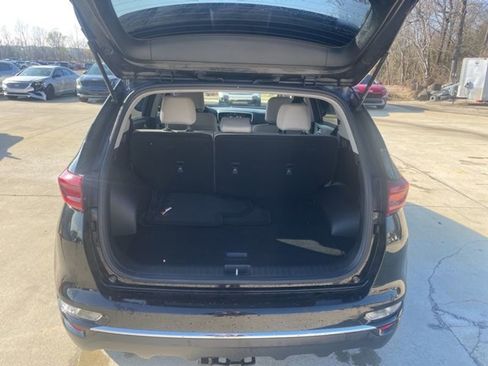 Used 2022 Kia Sportage LX image 21