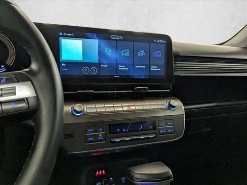 Used 2025 Hyundai Kona SEL image 15