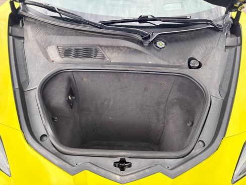 Used 2023 Chevrolet Corvette Stingray Premium Cpe w/ Z51 Performance Package RWD image 25