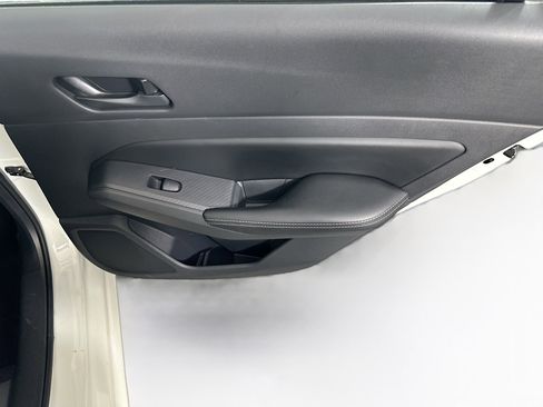 Used 2025 Nissan Altima 2.5 SV image 27