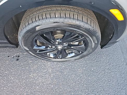 Used 2024 Buick Encore GX Sport Touring image 10