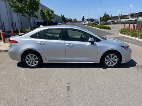 Used 2024 Toyota Corolla LE image 4