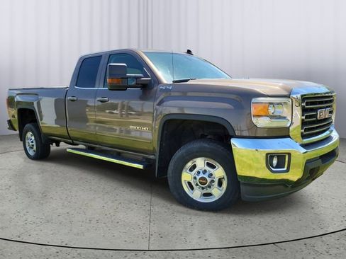 Used 2015 GMC Sierra 2500 SLE w/ SLE Preferred Package AWD/4WD image 1