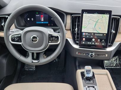 New 2026 Volvo XC90 T8 Plus w/ Protection Package