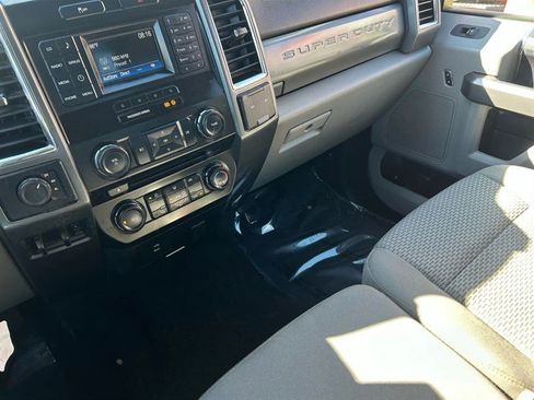 Used 2018 Ford F250 XLT image 14