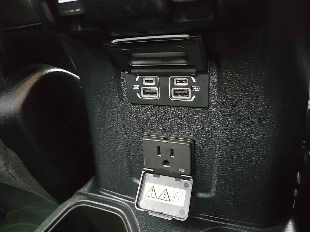 Used 2023 Jeep Gladiator Sport AWD/4WD image 88