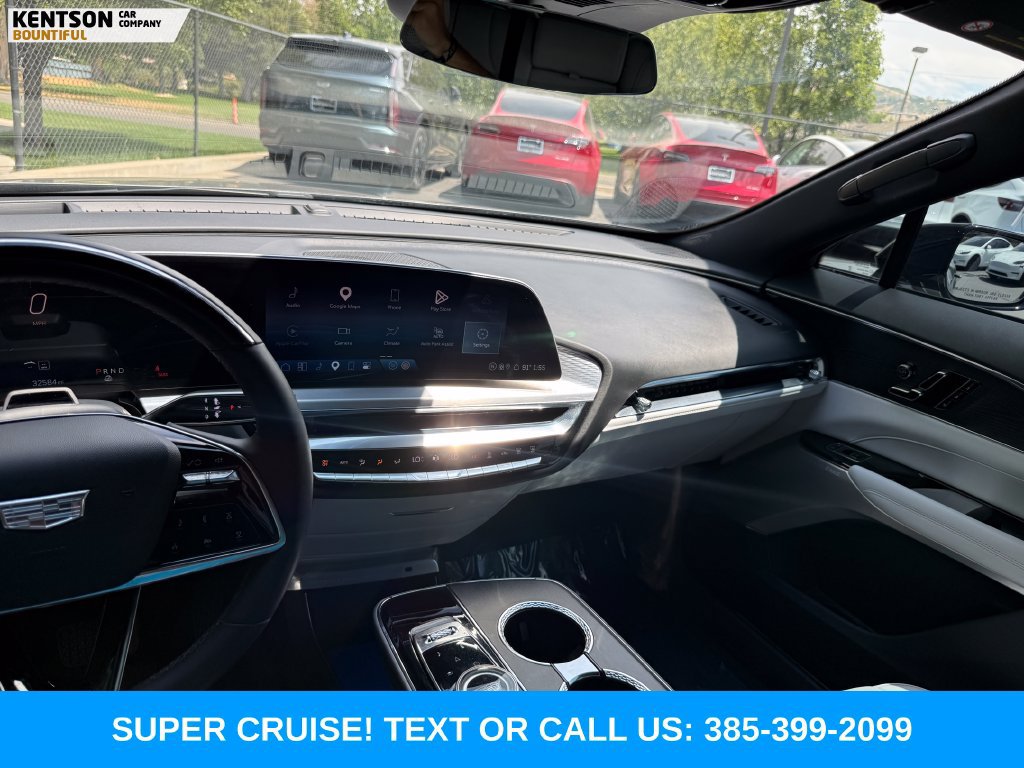 Used 2024 Cadillac Lyriq Sport w/ LPO, Floor Liner Package AWD/4WD image 20