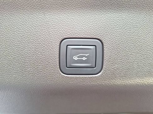 Used 2024 Cadillac Escalade Premium Luxury w/ LPO, Floor Liner Package AWD/4WD image 21