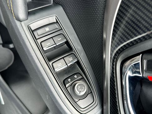 Used 2018 Subaru Crosstrek 2.0i Limited image 40